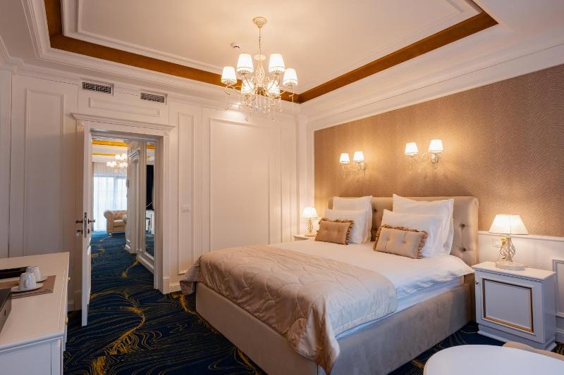 Hotel Noblesse Boutique Spa image