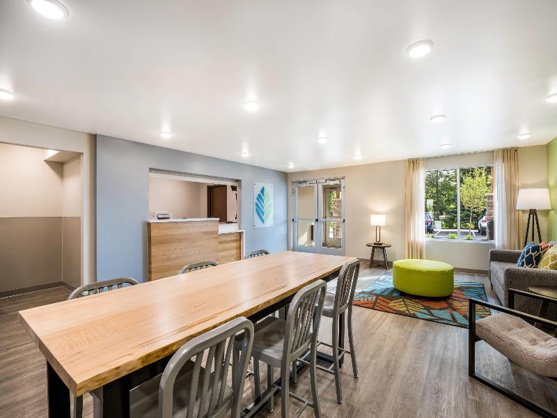 Woodspring Suites Elgin Chicago image