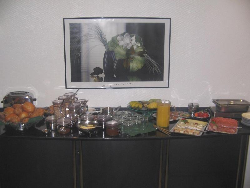 Hotel Ambiente image