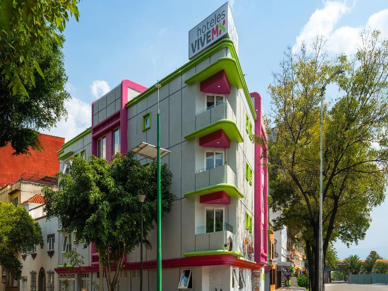 Hotel Estancias VIVE MX Cuauhtemoc Trademark Wyndh