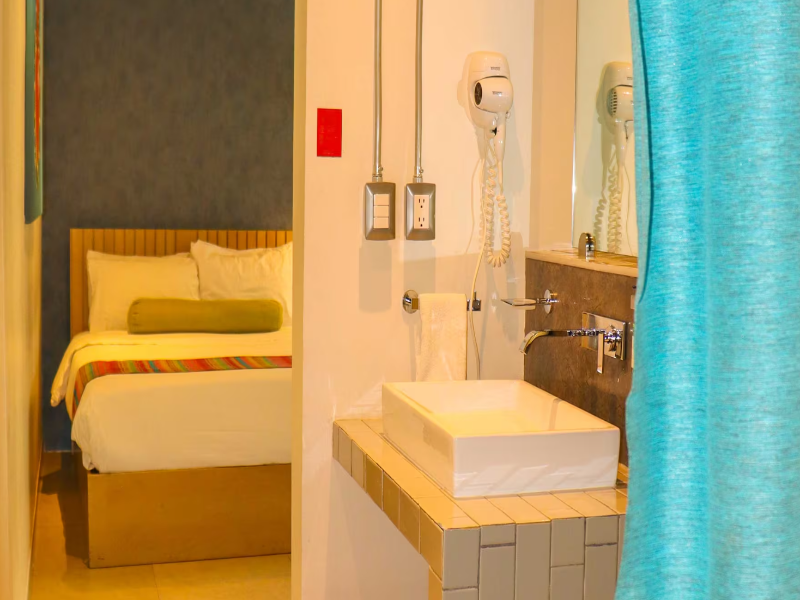 Hotel Estancias VIVE MX Cuauhtemoc Trademark Wyndh image