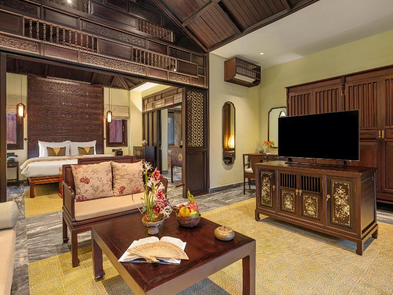 Ancient Hue Garden Houses image