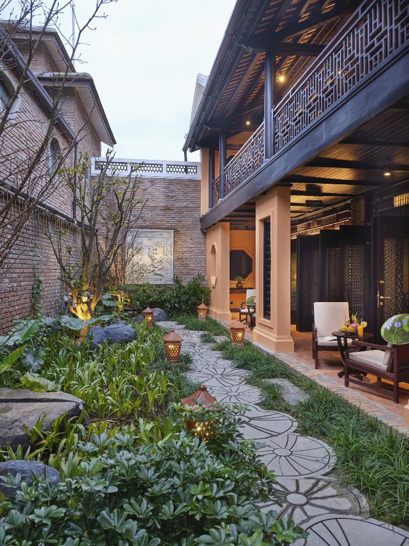 Ancient Hue Garden Houses image