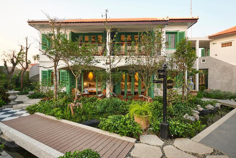 Ancient Hue Garden Houses image