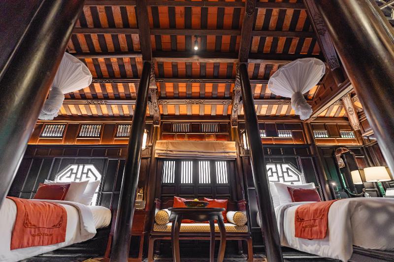 Ancient Hue Garden Houses image
