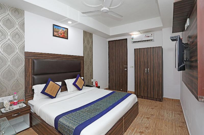 10795 Hotel Rs Residency image