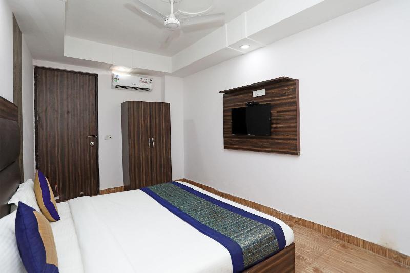 10795 Hotel Rs Residency image