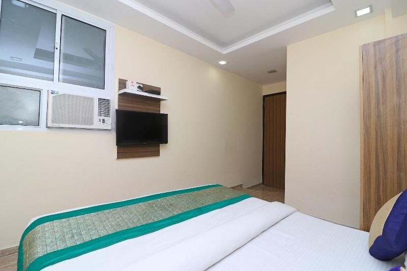 10795 Hotel Rs Residency image
