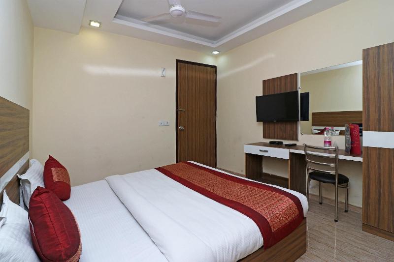 10795 Hotel Rs Residency image