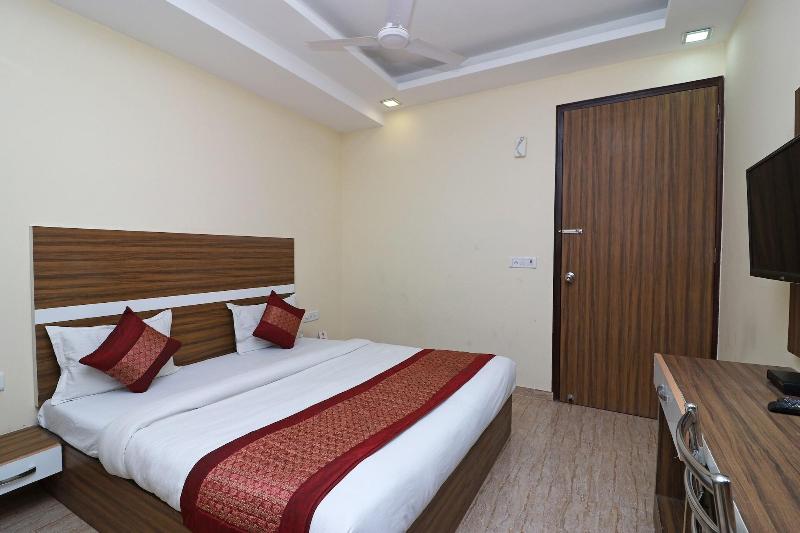 10795 Hotel Rs Residency image
