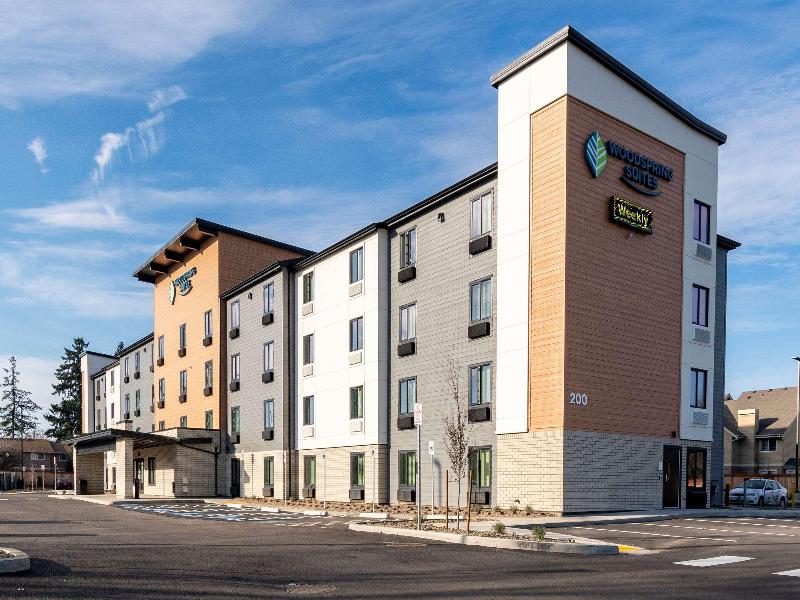 Woodspring Suites Portland Vancouver image