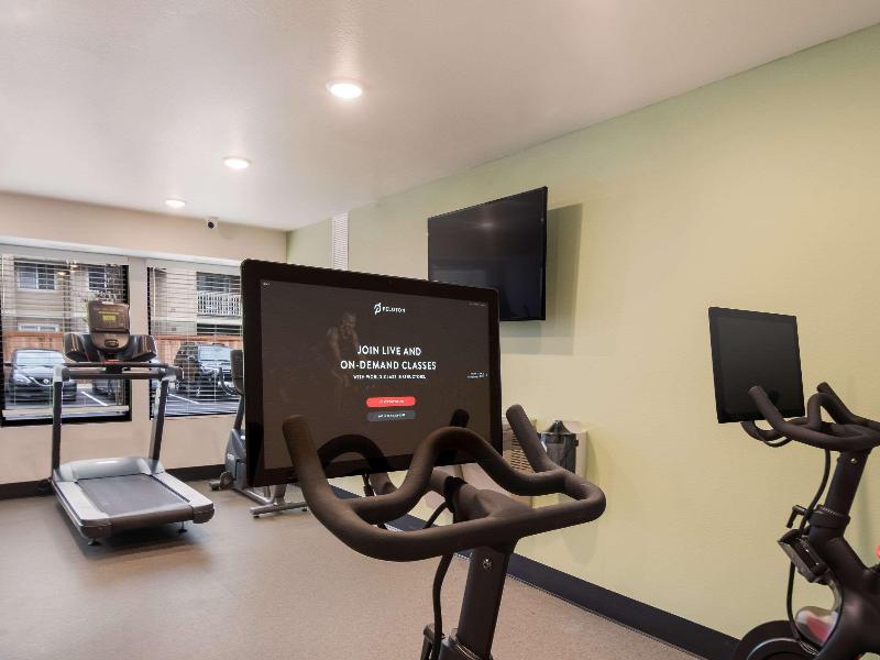 Woodspring Suites Portland Vancouver image