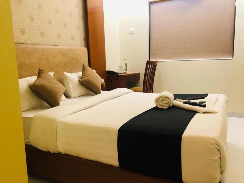 New Seven Hills By Glitz Hotels image