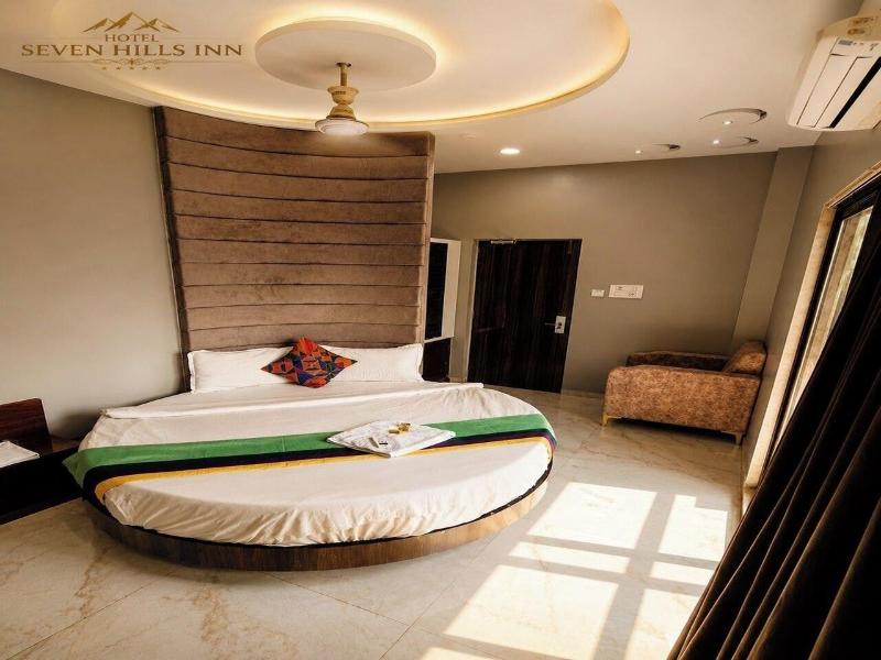 New Seven Hills By Glitz Hotels image