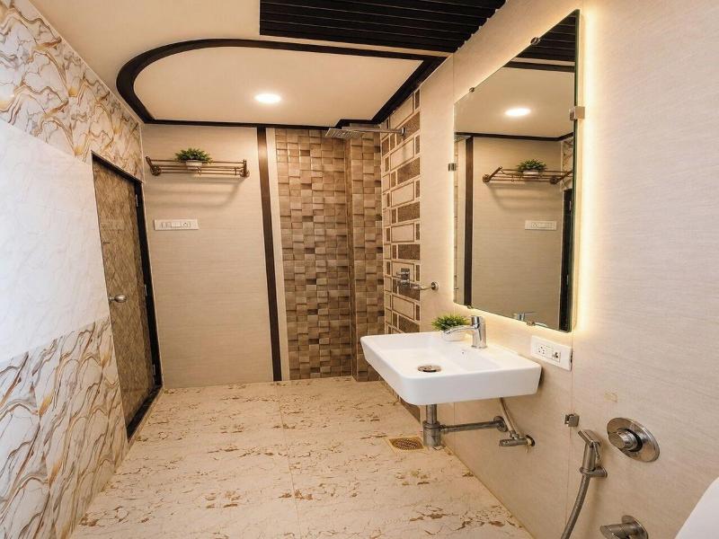 New Seven Hills By Glitz Hotels image