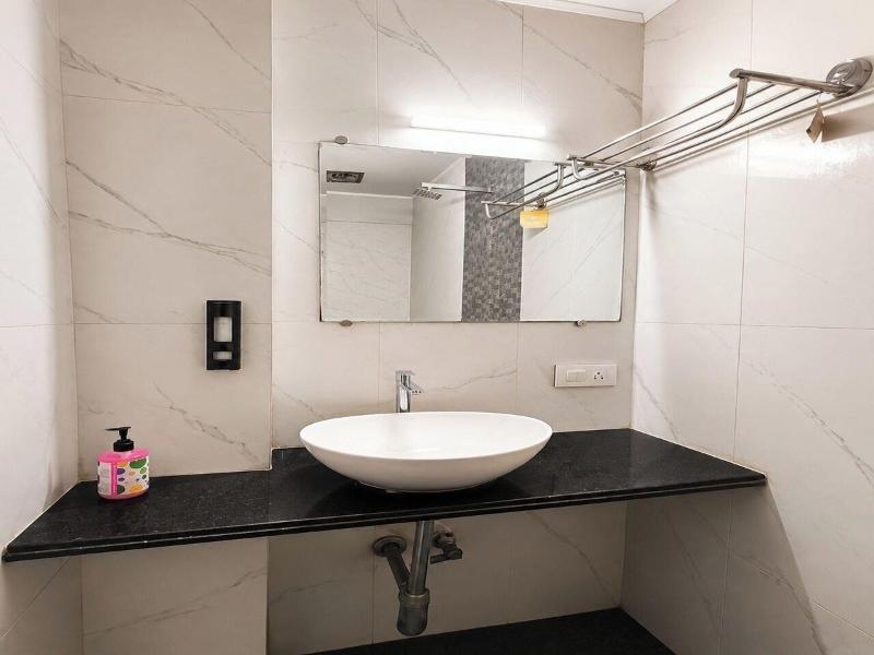 New Seven Hills By Glitz Hotels image