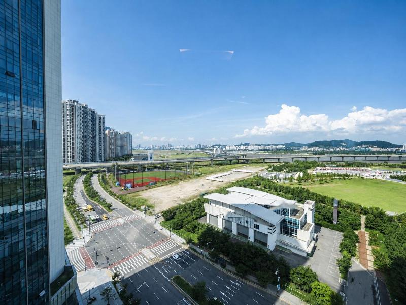 Uh Flat The Songdo image