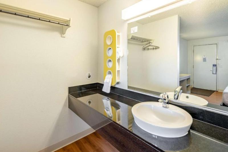 Motel 6 Clarkston, WA image