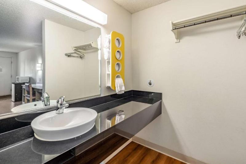 Motel 6 Clarkston, WA image