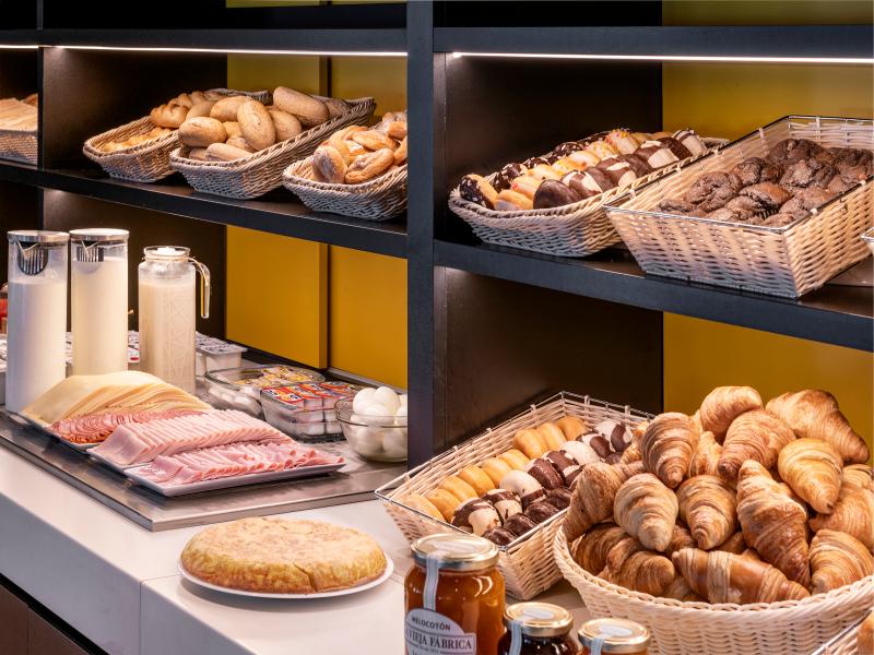 B&B HOTEL Barcelona Mollet image