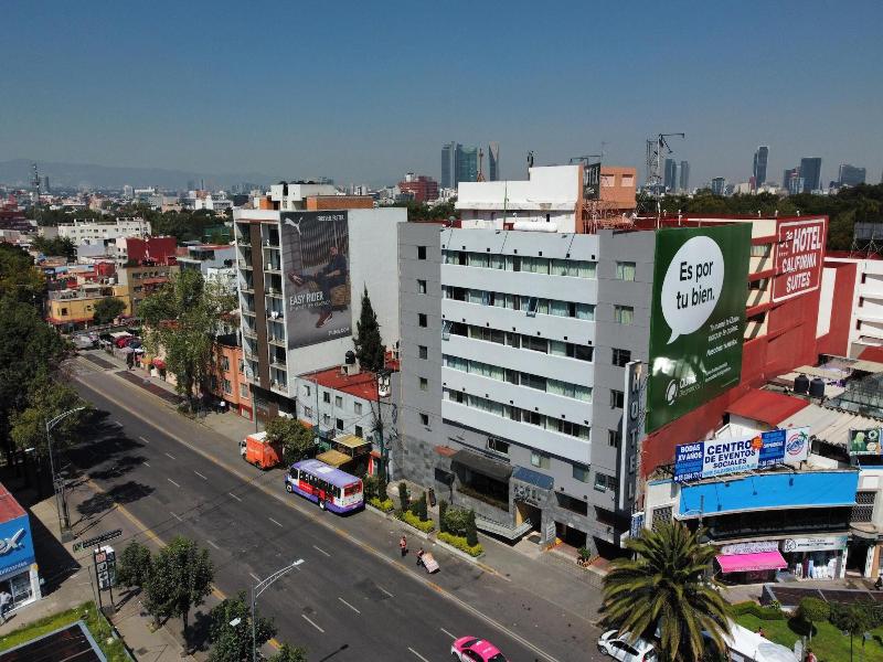 Hotel California image