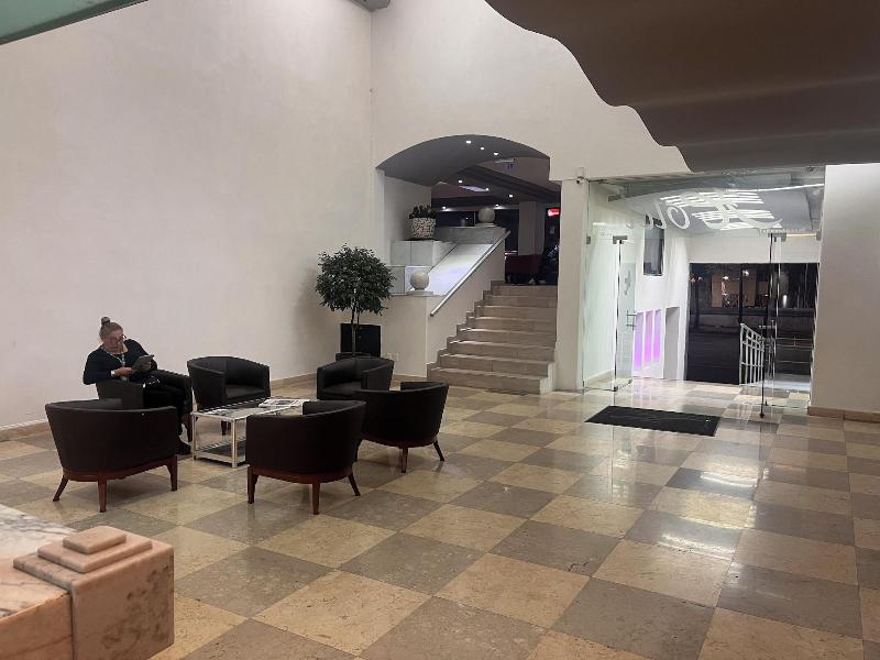 Hotel California image