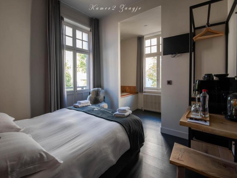 Hotel Bonne Auberge Adults Only image