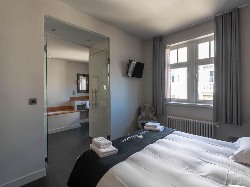 Hotel Bonne Auberge Adults Only image