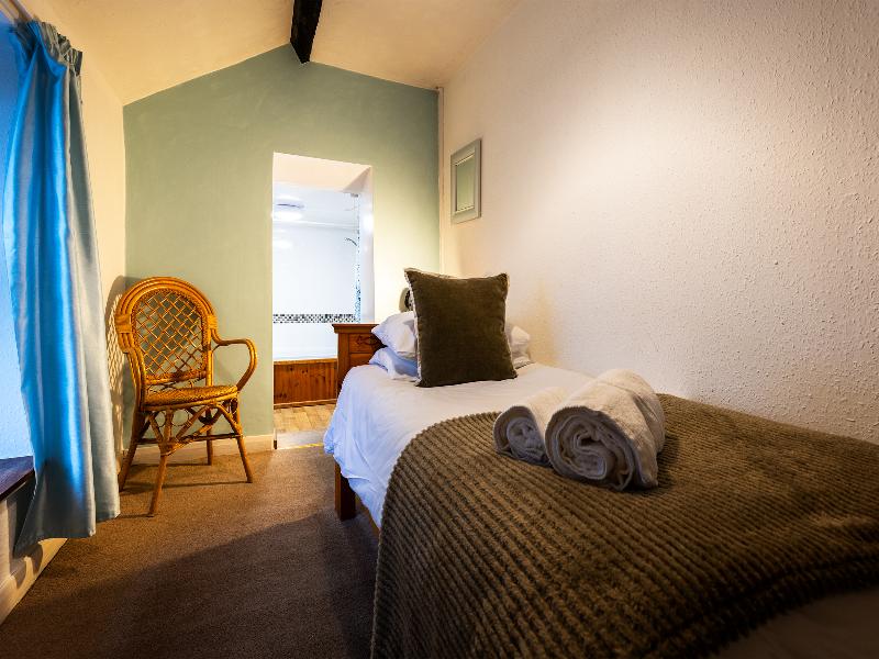 The Strands & Screes Inn image