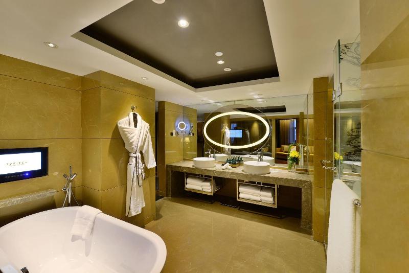 Sofitel Zhengzhou International image