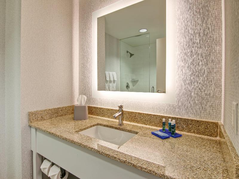 Holiday Inn Express & Suites Toronto Markham image