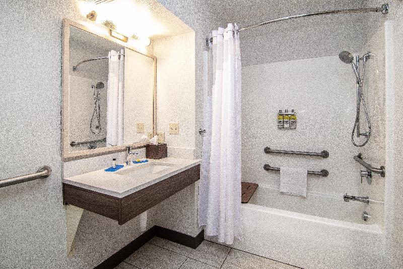 Holiday Inn Express Kalispell image
