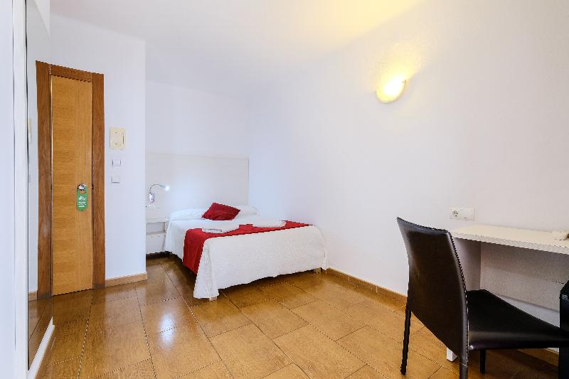 Azuline Hostal Marino image
