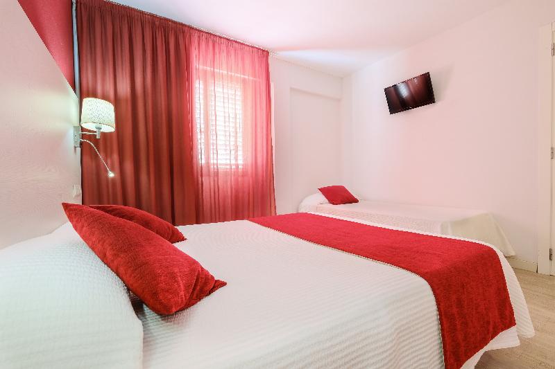 Azuline Hostal Marino image