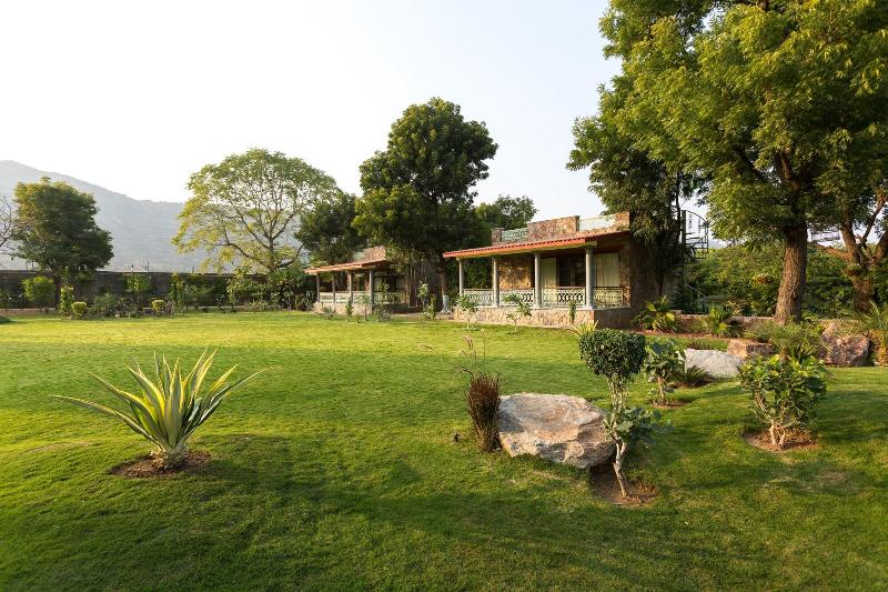 Vatsalya Vihar - A Luxury Pool Villas Resort image