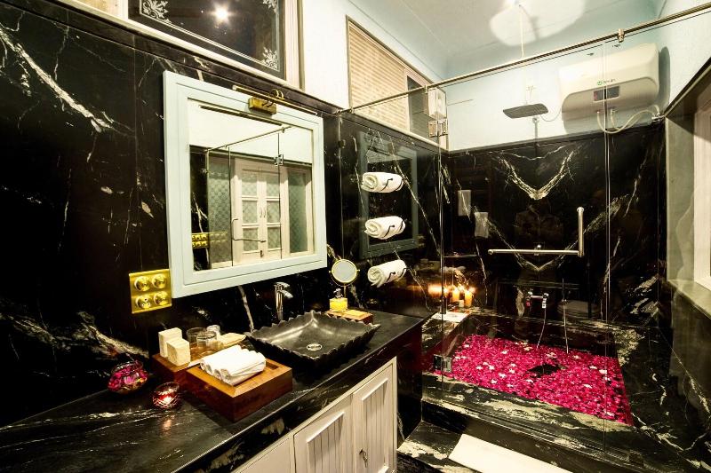 Vatsalya Vihar - A Luxury Pool Villas Resort image