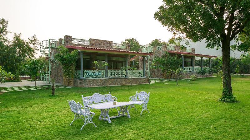 Vatsalya Vihar - A Luxury Pool Villas Resort image