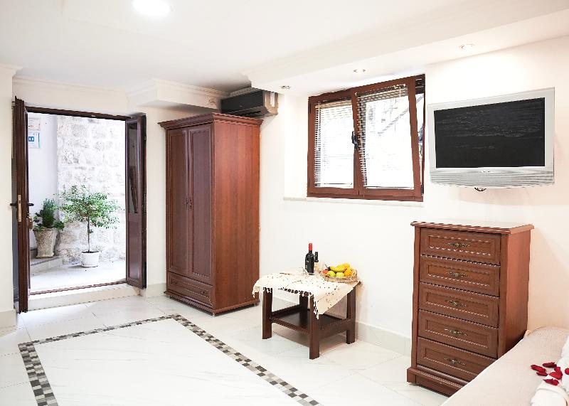 Novi Svet Apartmani image