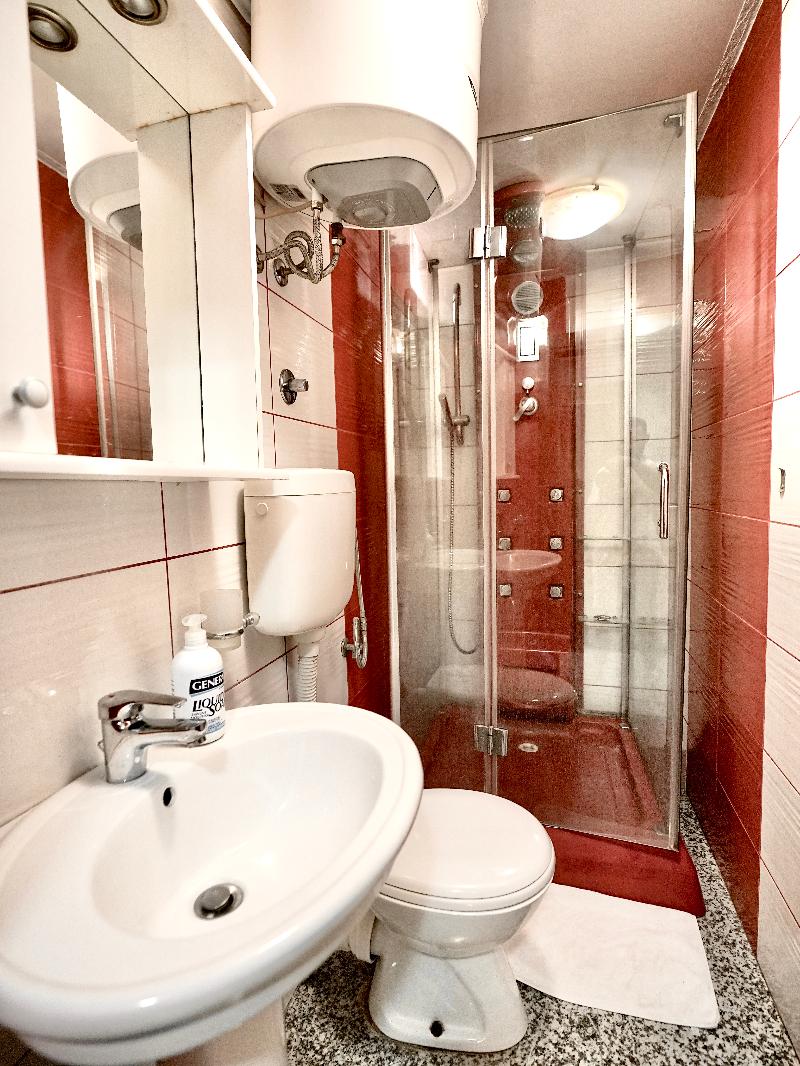 Novi Svet Apartmani image