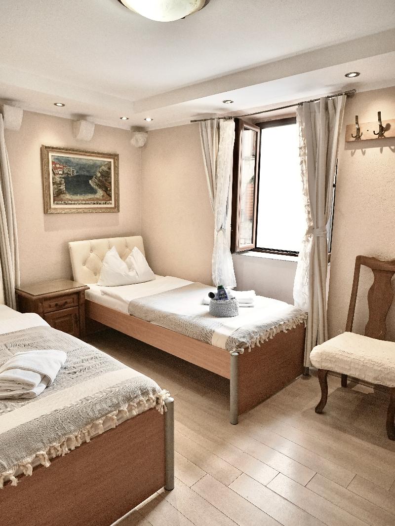 Novi Svet Apartmani image