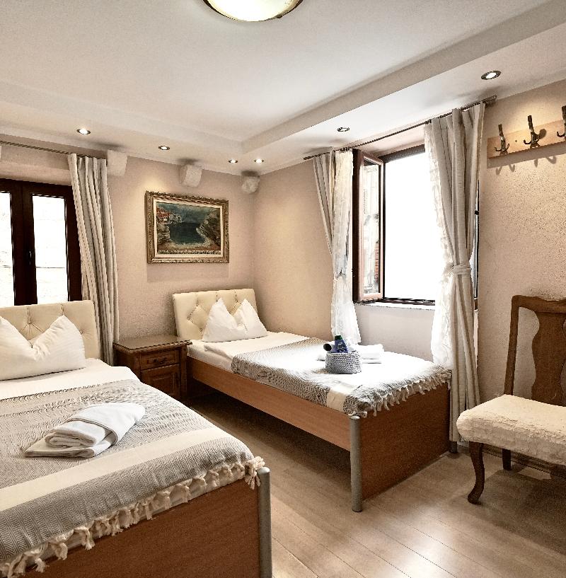 Novi Svet Apartmani image
