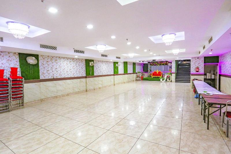Fabhotel Frolic image