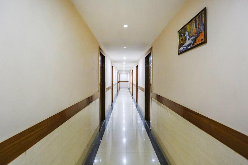 Fabhotel Frolic image