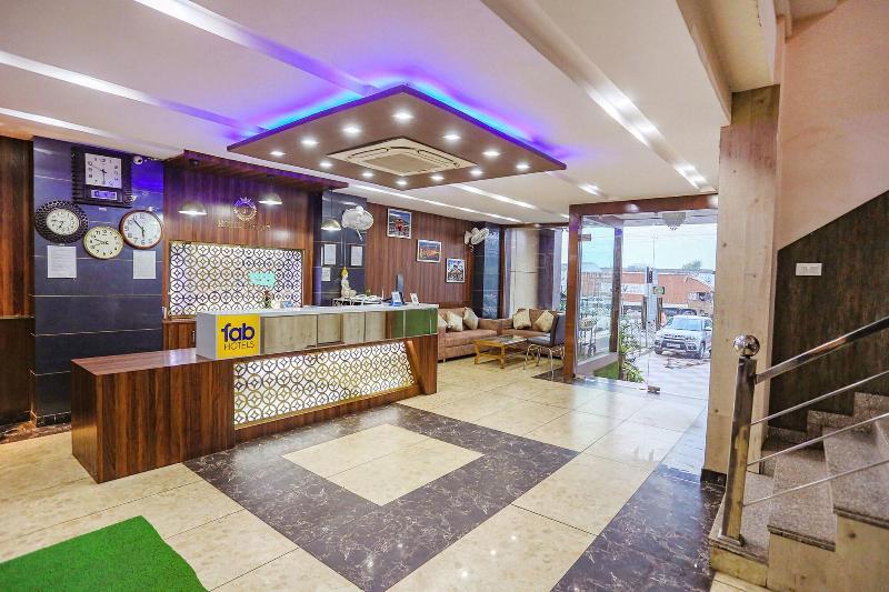 Fabhotel Frolic image