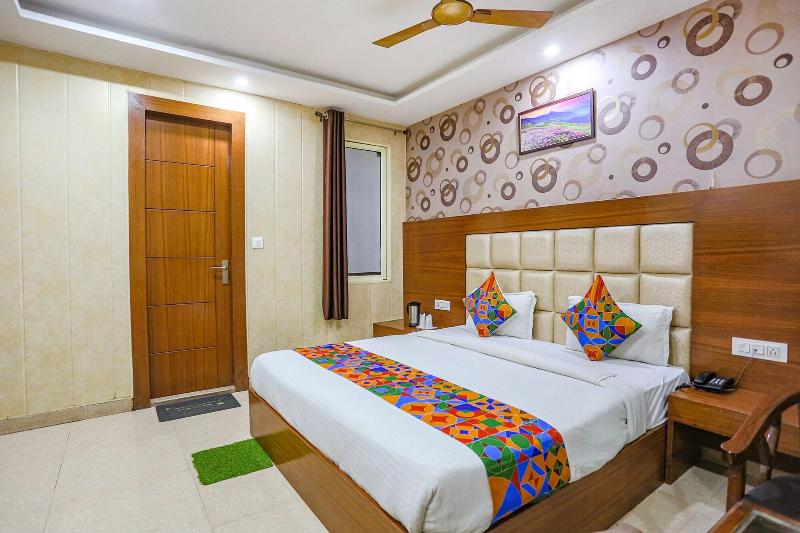 Fabhotel Frolic image