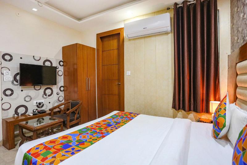 Fabhotel Frolic image