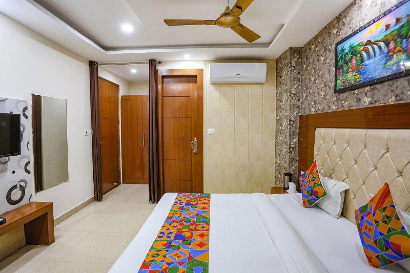 Fabhotel Frolic image