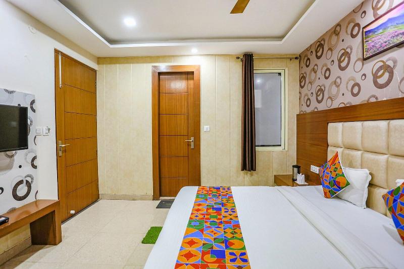 Fabhotel Frolic image