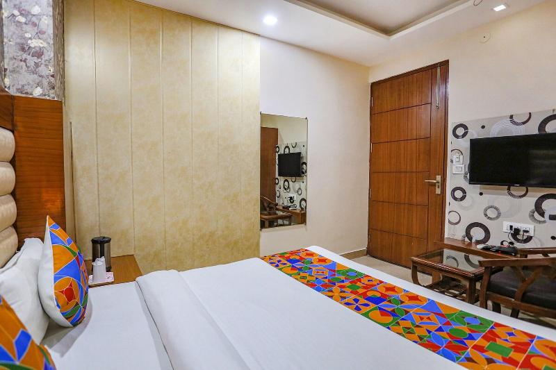 Fabhotel Frolic image