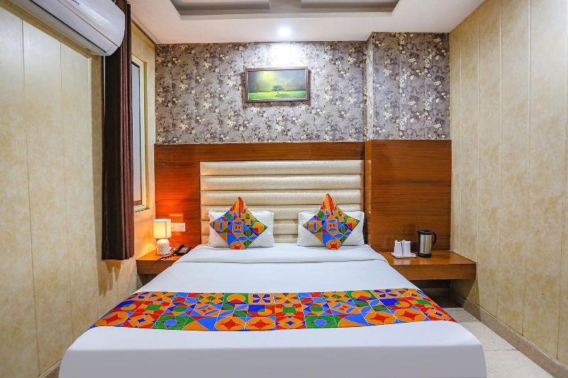 Fabhotel Frolic image